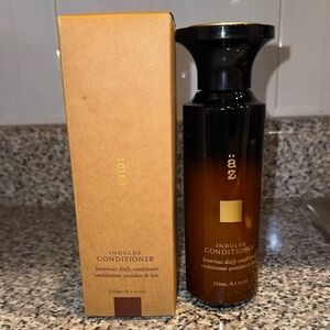 Indulge Conditioner with Luxurious Formula